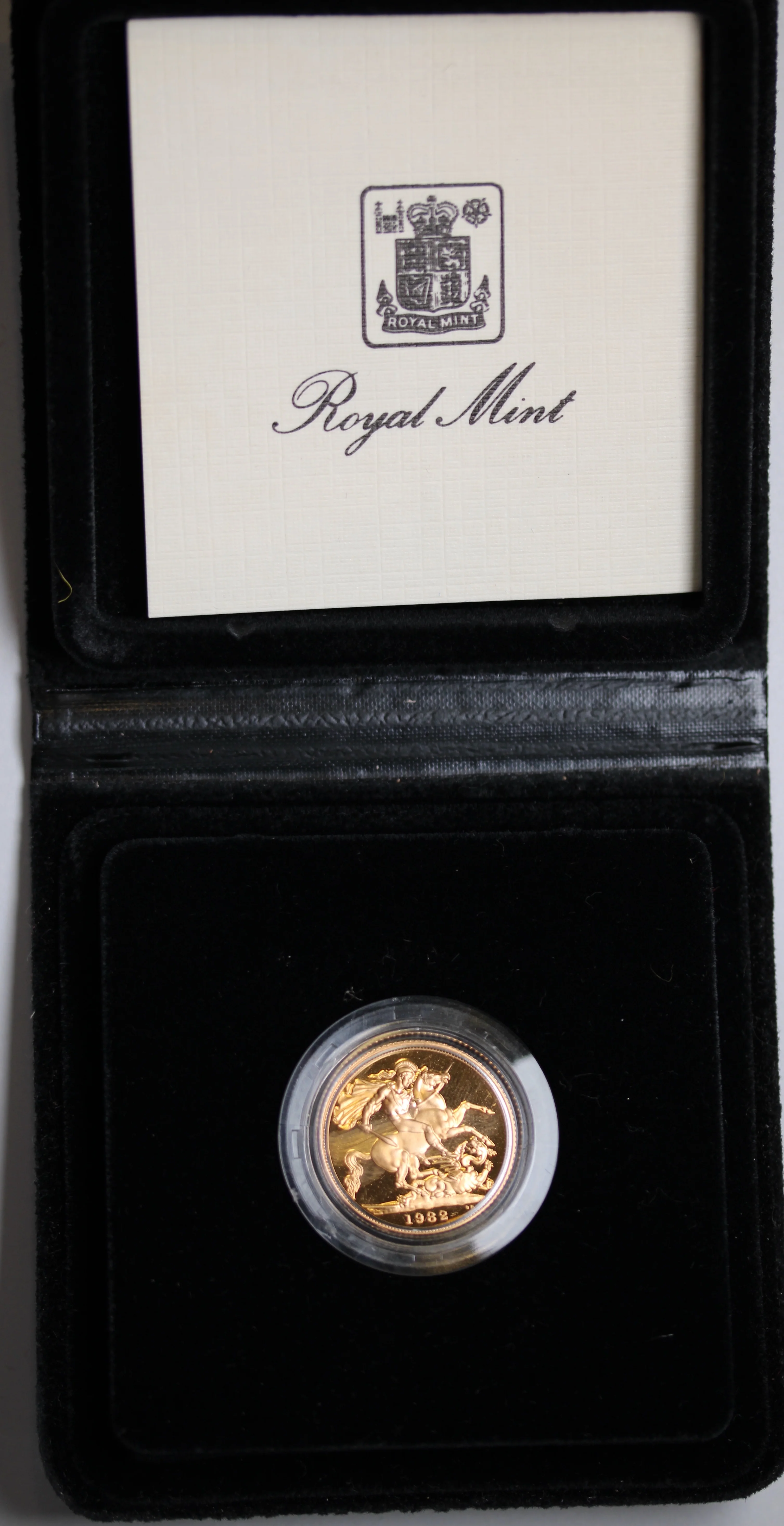 1982 GB Gold Sovereign Proof Coin - Image 2