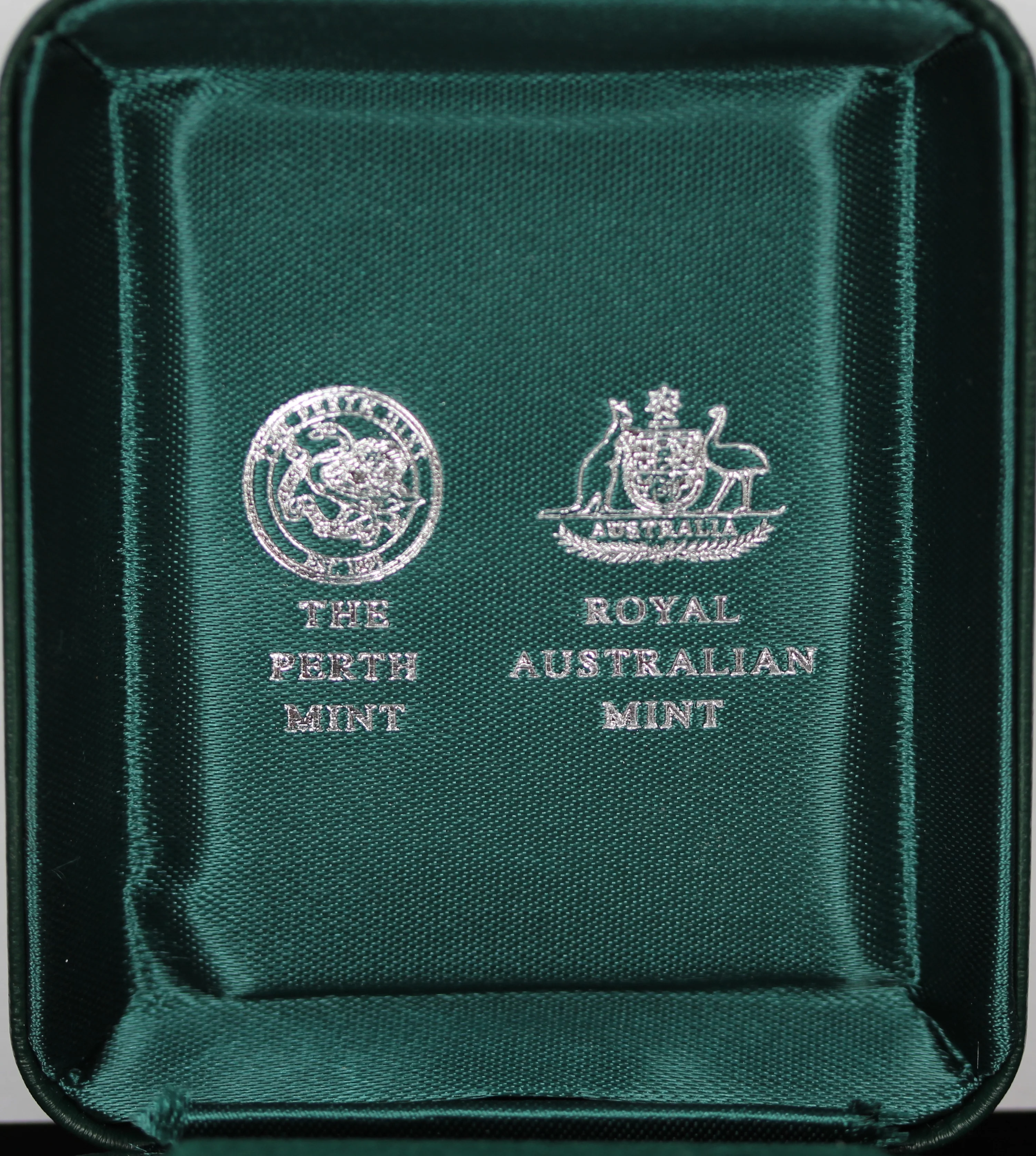 2001 Sir Don Bradman 1oz Silver Proof Coin - Image 4