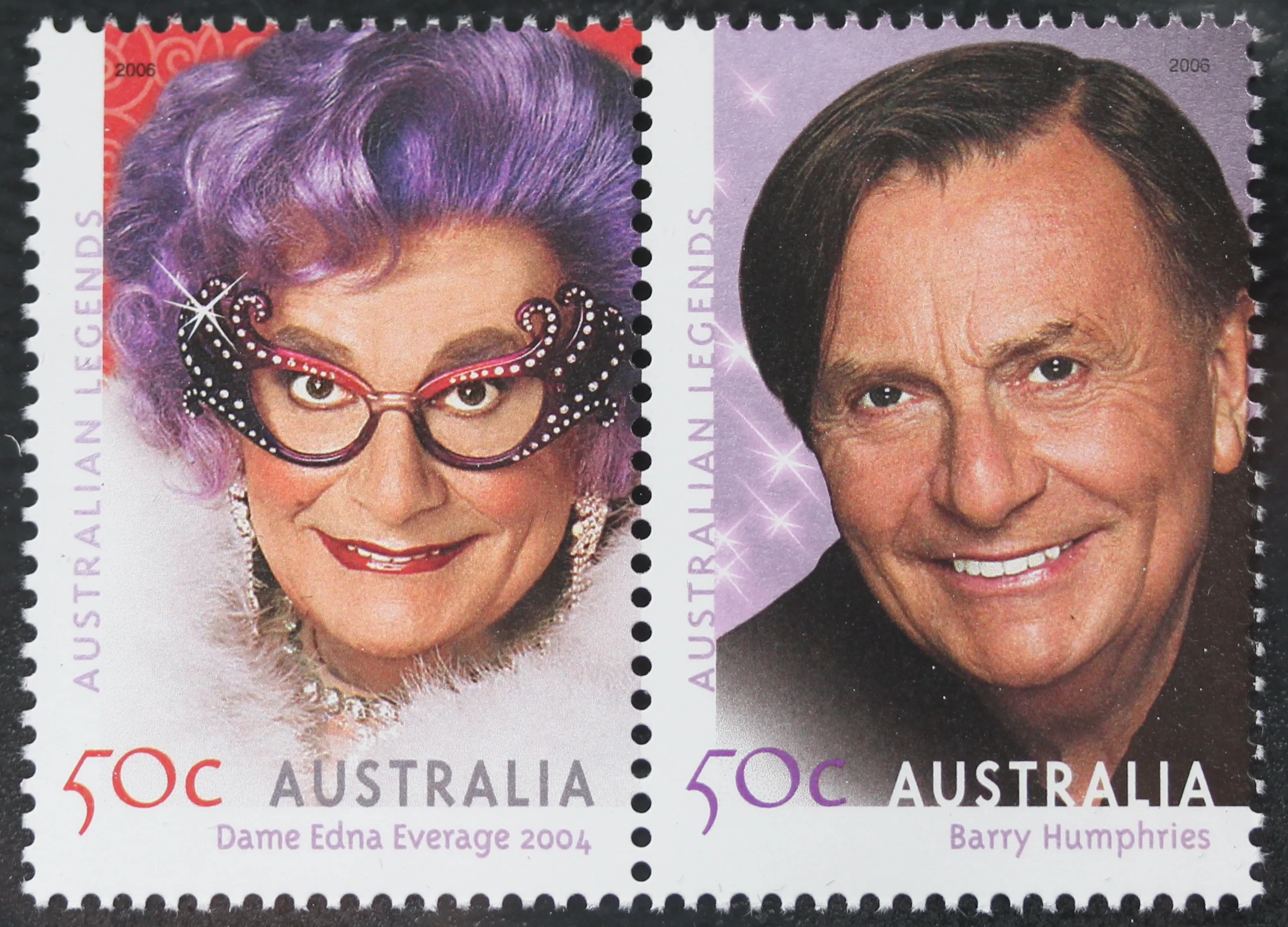 2006 50th Anniversary Dame Edna Everage 1oz Silver Proof Coin and Stamp Set - Image 2