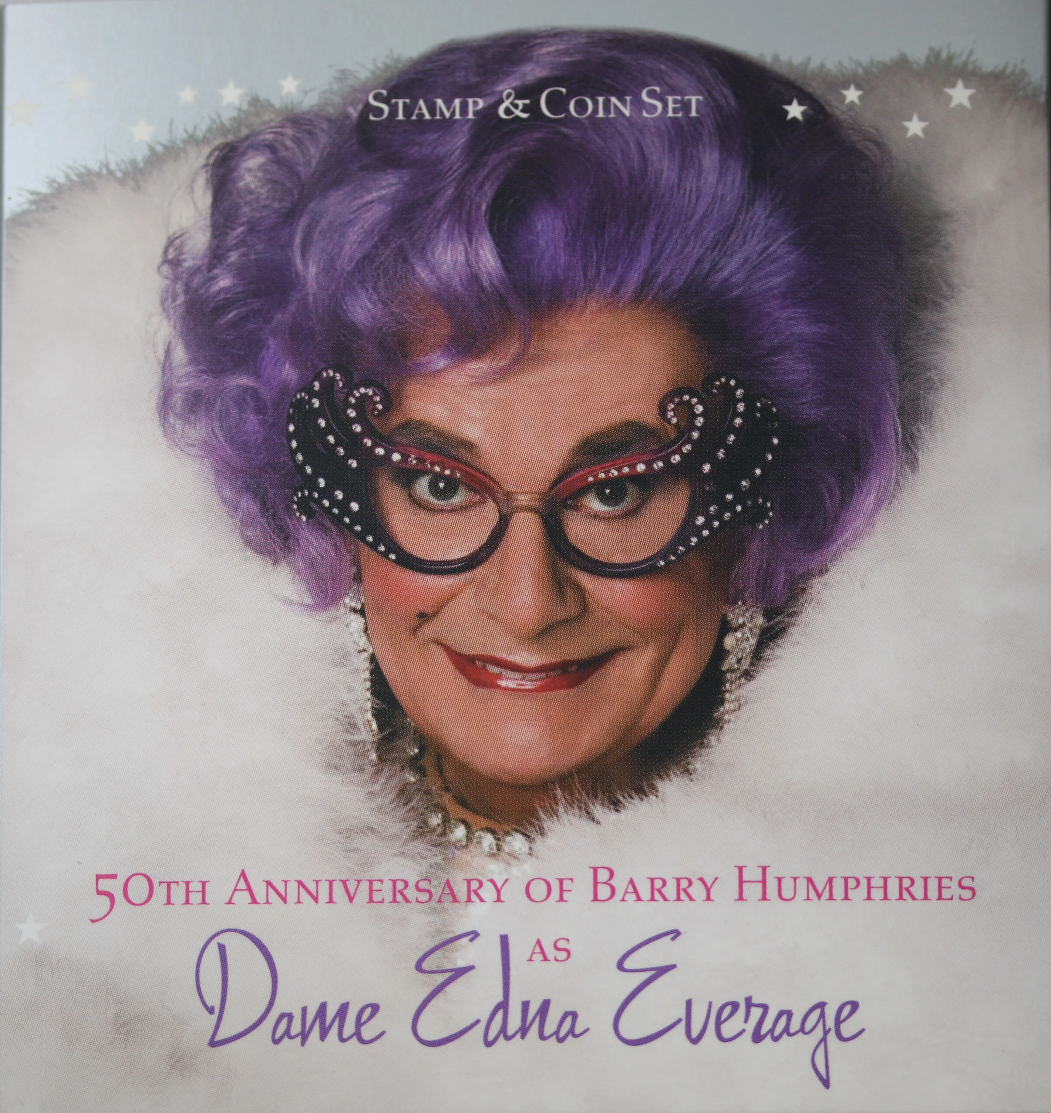 2006 50th Anniversary Dame Edna Everage 1oz Silver Proof Coin and Stamp Set - Image 3