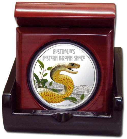 2010 $1 Deadly and Dangerous Eastern Brown Snake 1oz Silver Coloured Proof Coin - Image 3