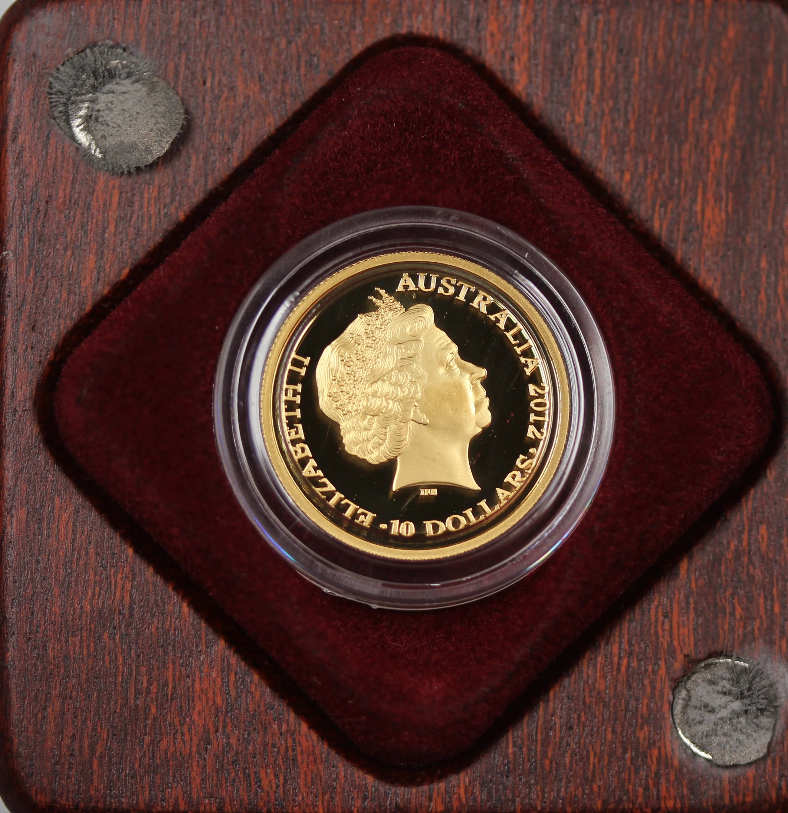 2012 1/10oz Gold Year of the Dragon Proof Coin - Image 3