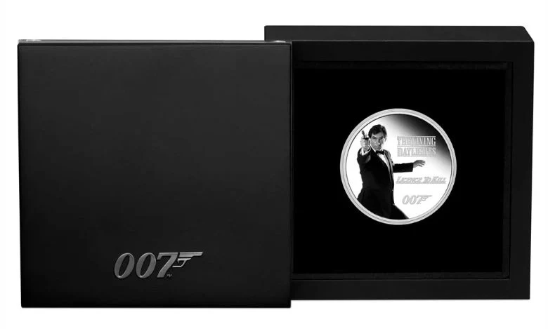 2023 James Bond Legacy Series - 3rd Issue 1oz Silver Proof Coloured Coin - Image 2