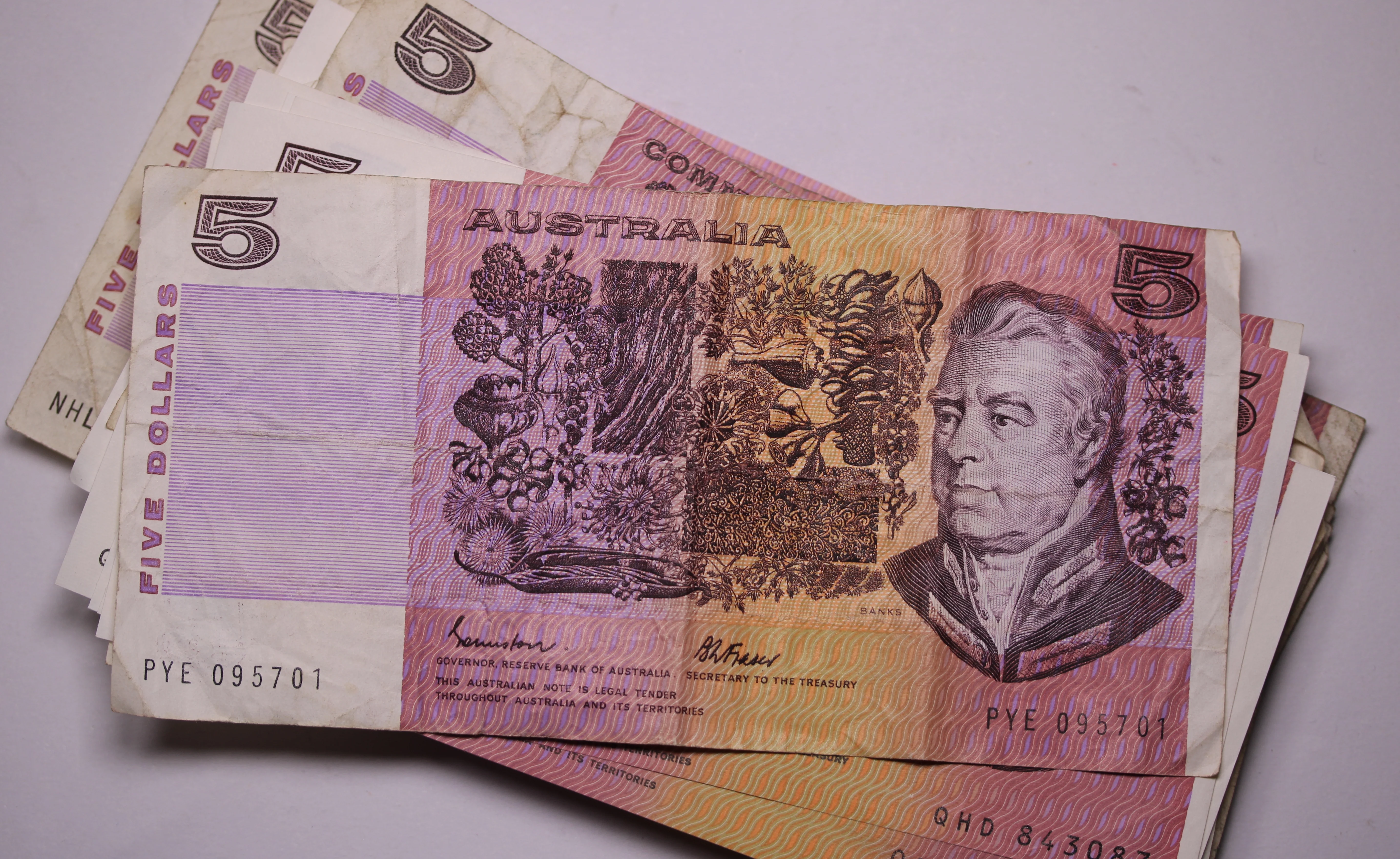 Australian $5 Paper Banknote Circulated