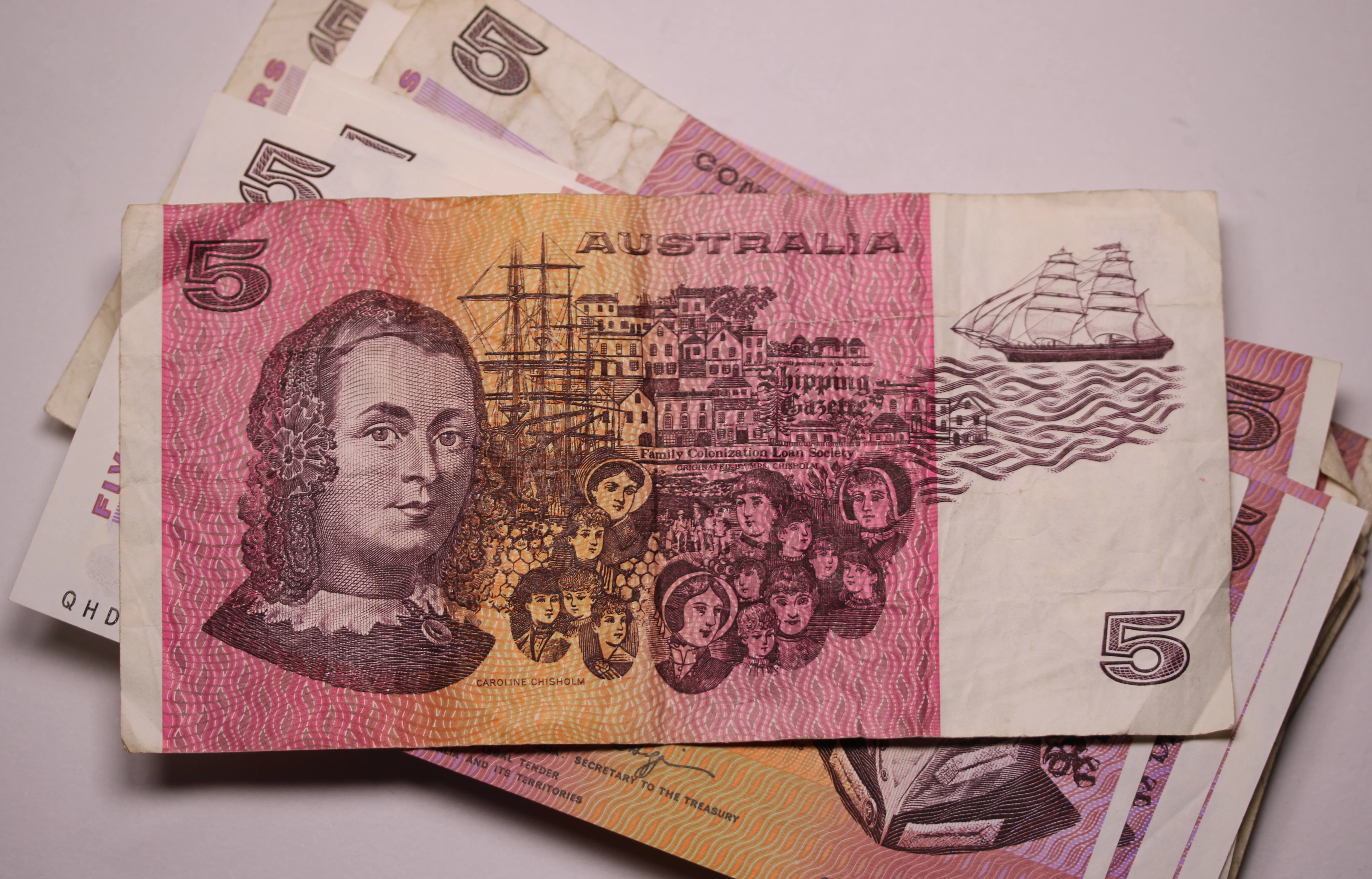 Australian $5 Paper Banknote Circulated - Image 2