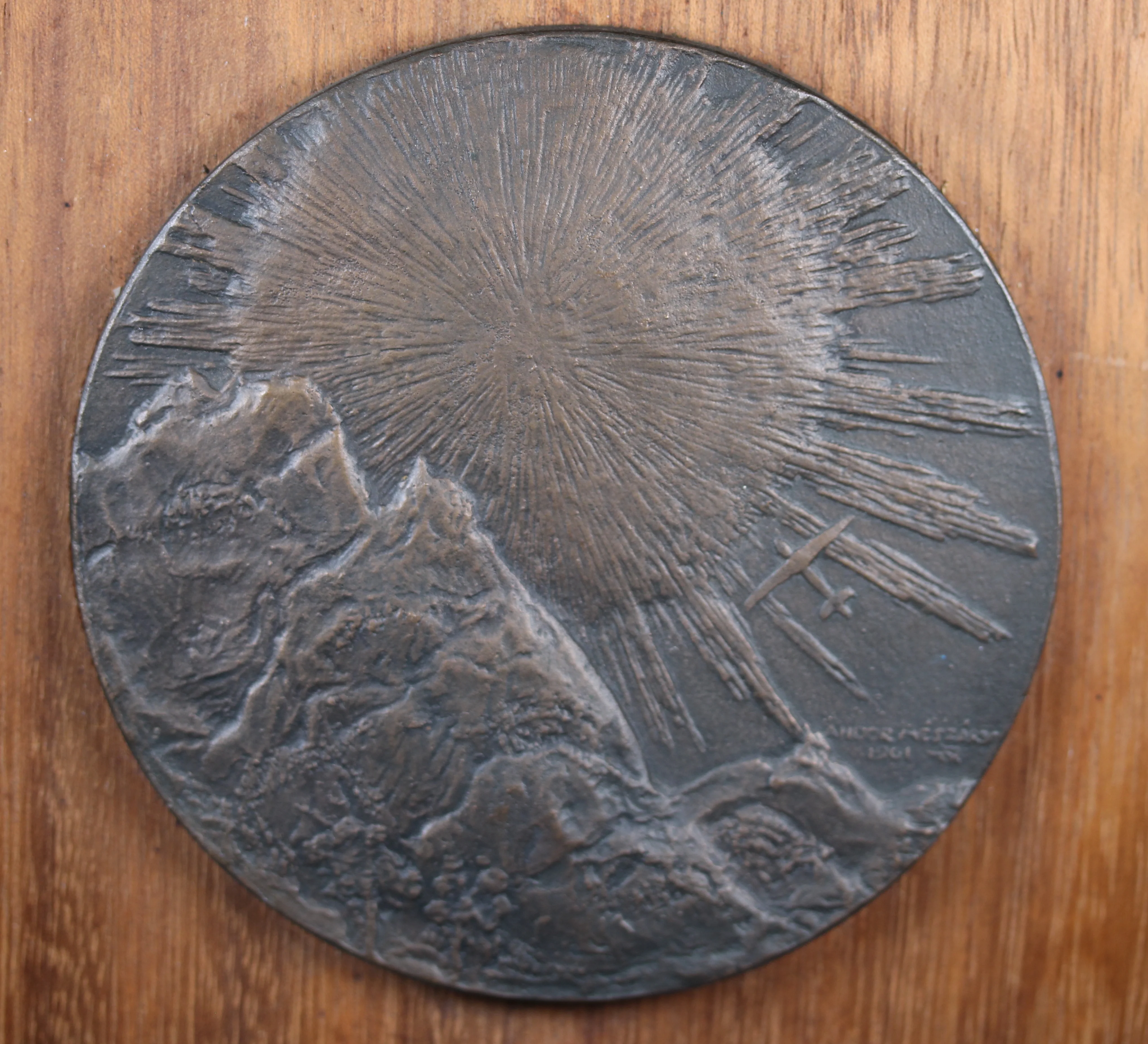 Andor Meszaros Uniface Bronze Medal (125mm) Plane/Mountain
