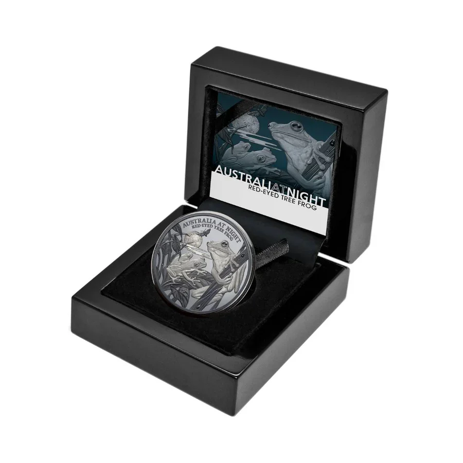 Australia at Night 2024 $1 Red-eyed Tree Frog 1oz Silver Black Proof Coin - Image 4