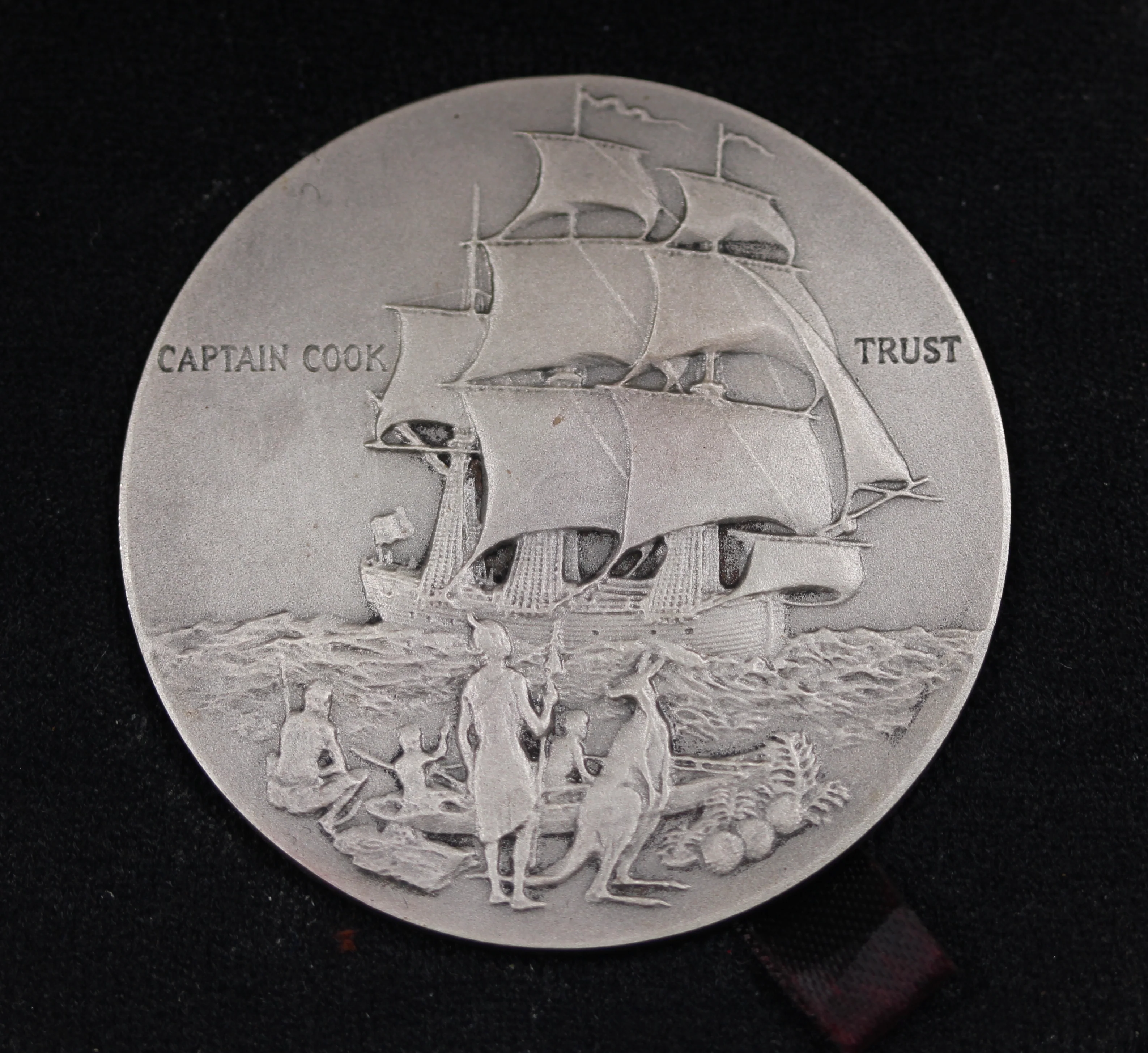 Captain James Cook Silver Medal by IMAGO - Image 2
