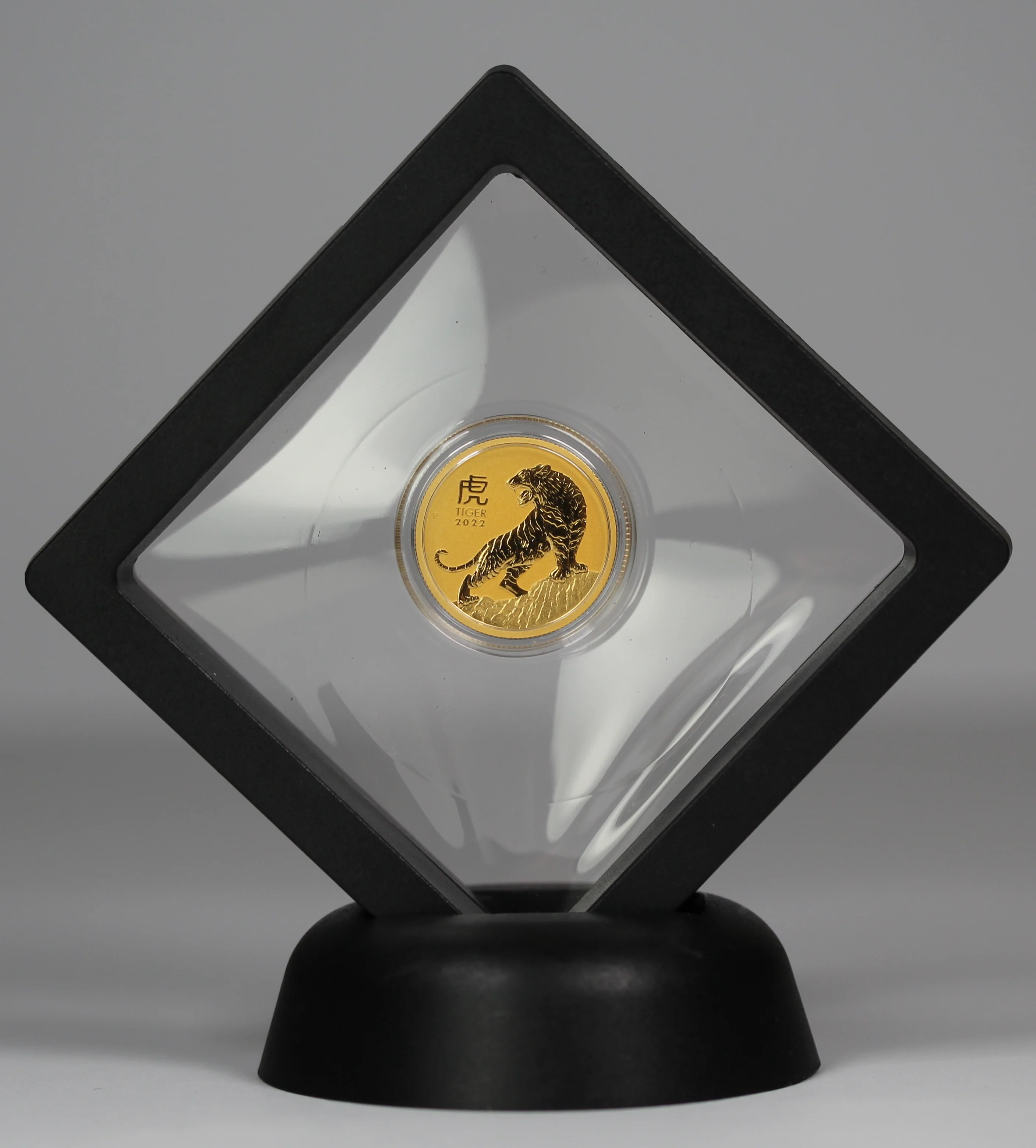 Floating Coin Frame 2.8 x 2.8" - Image 3