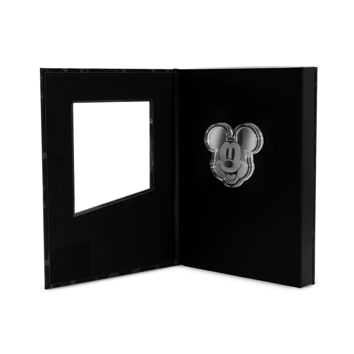 Mickey and Friends - Iconic Expressions - Mickey Mouse 1/2oz Silver Collectible Coin - Image 3