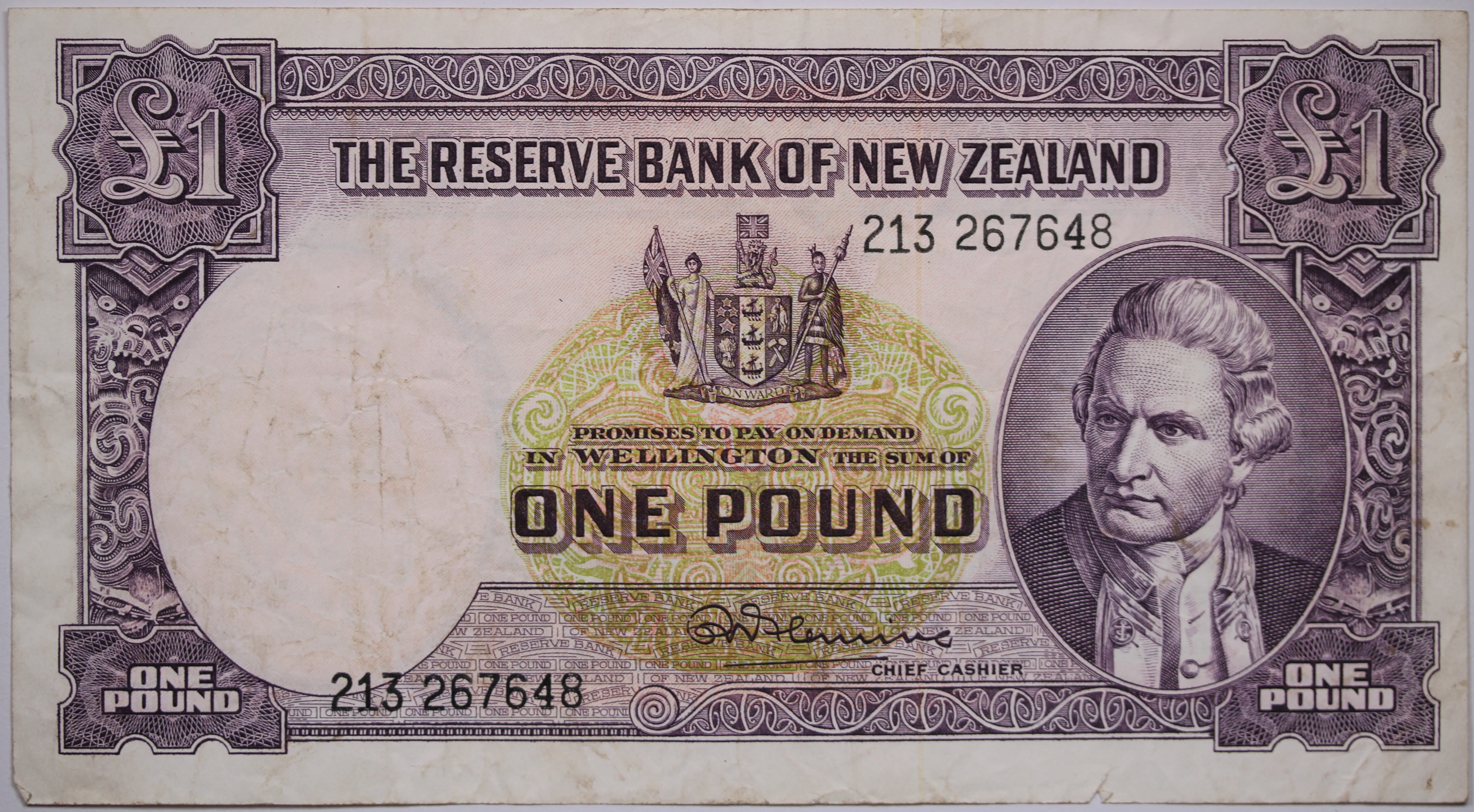 New Zealand 10 Shilling, One Pound and Five Pound Trio of Notes VF - Image 4