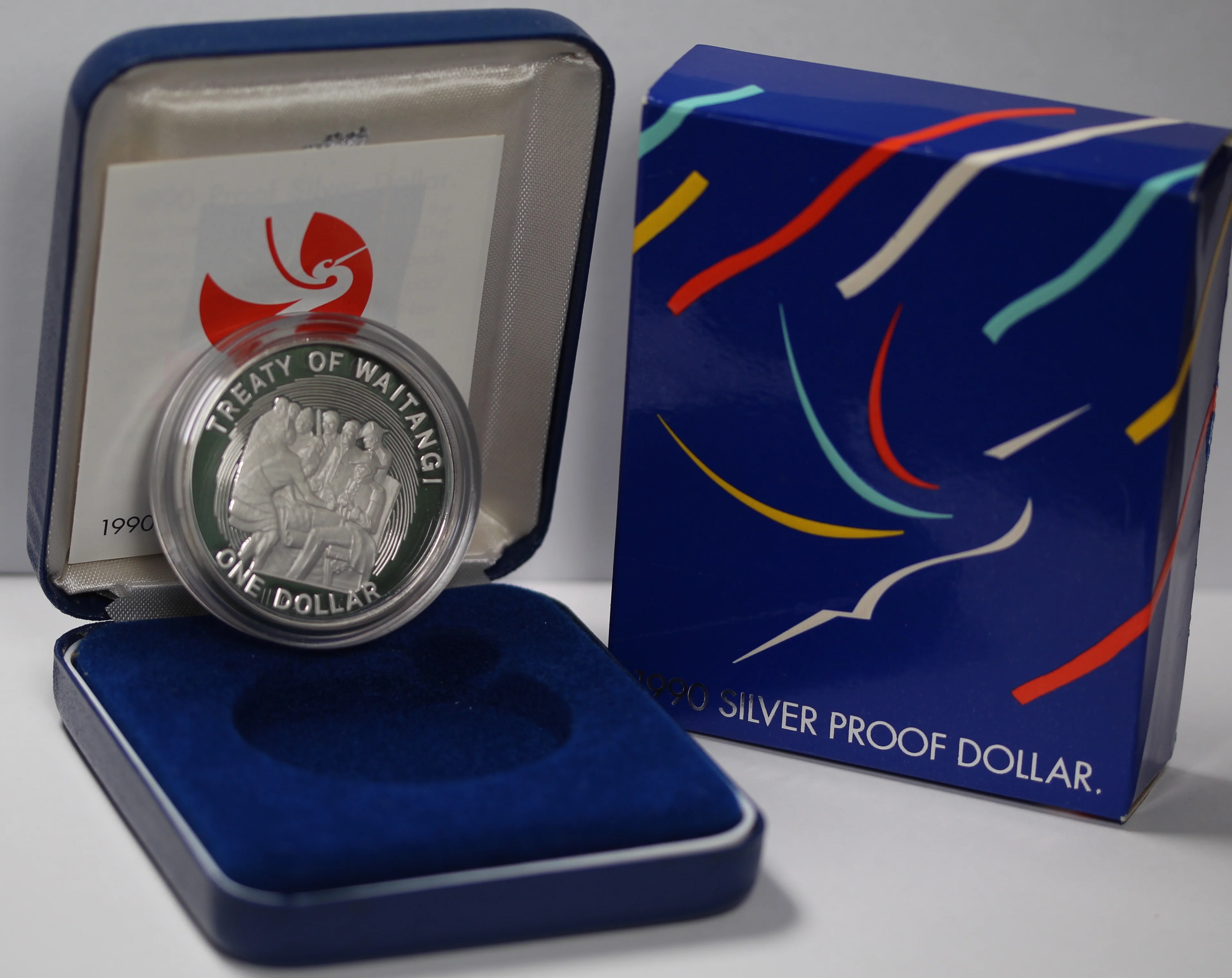 New Zealand 1990 Waitangi Treaty Silver Proof Dollar Coin - Image 2